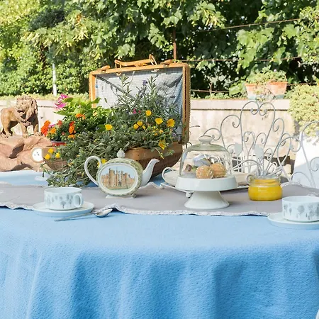 La Rugolana Bed & Breakfast *