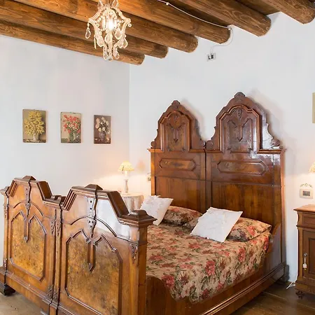 La Rugolana Bed & Breakfast *
